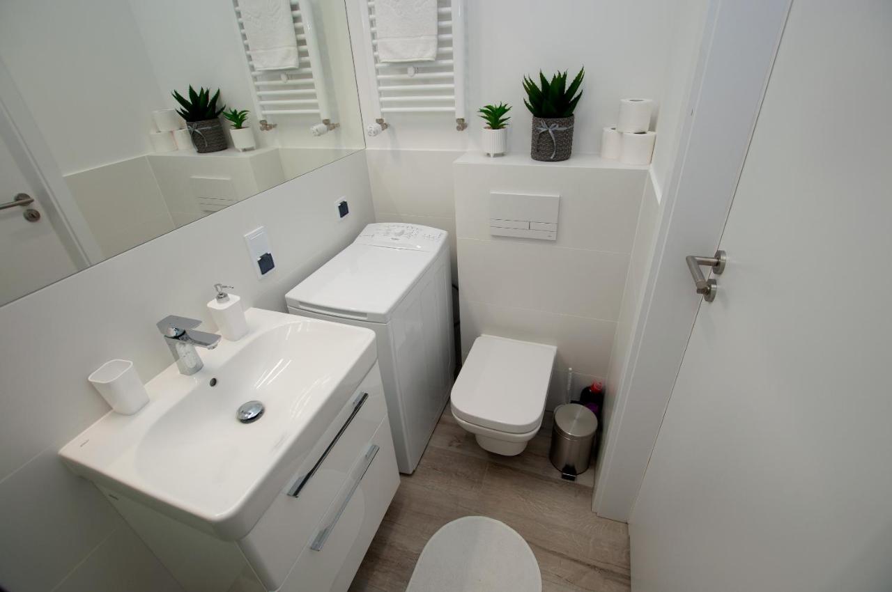 Apartament Ikar Z Widokiem Na Morze W Kompleksie Platinium Rewal Esterno foto